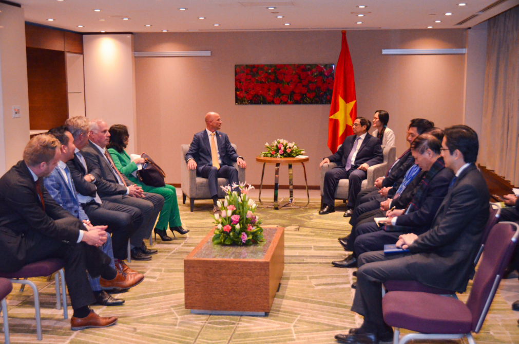 Meeting between DBAV/NVCC and the Official Delegation, led by Prime Minister Chinh and DBAV/NVCC Chairman Joost Vrancken Peeters